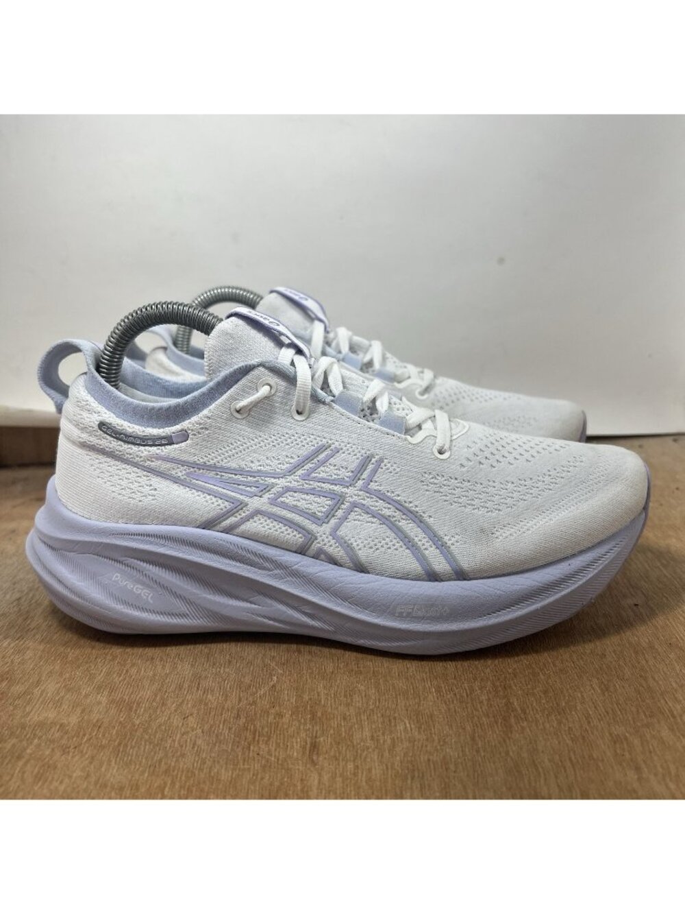 Asics Gel-Cumulus 26 Womens Size 8 Purple White Athletic Running Shoe